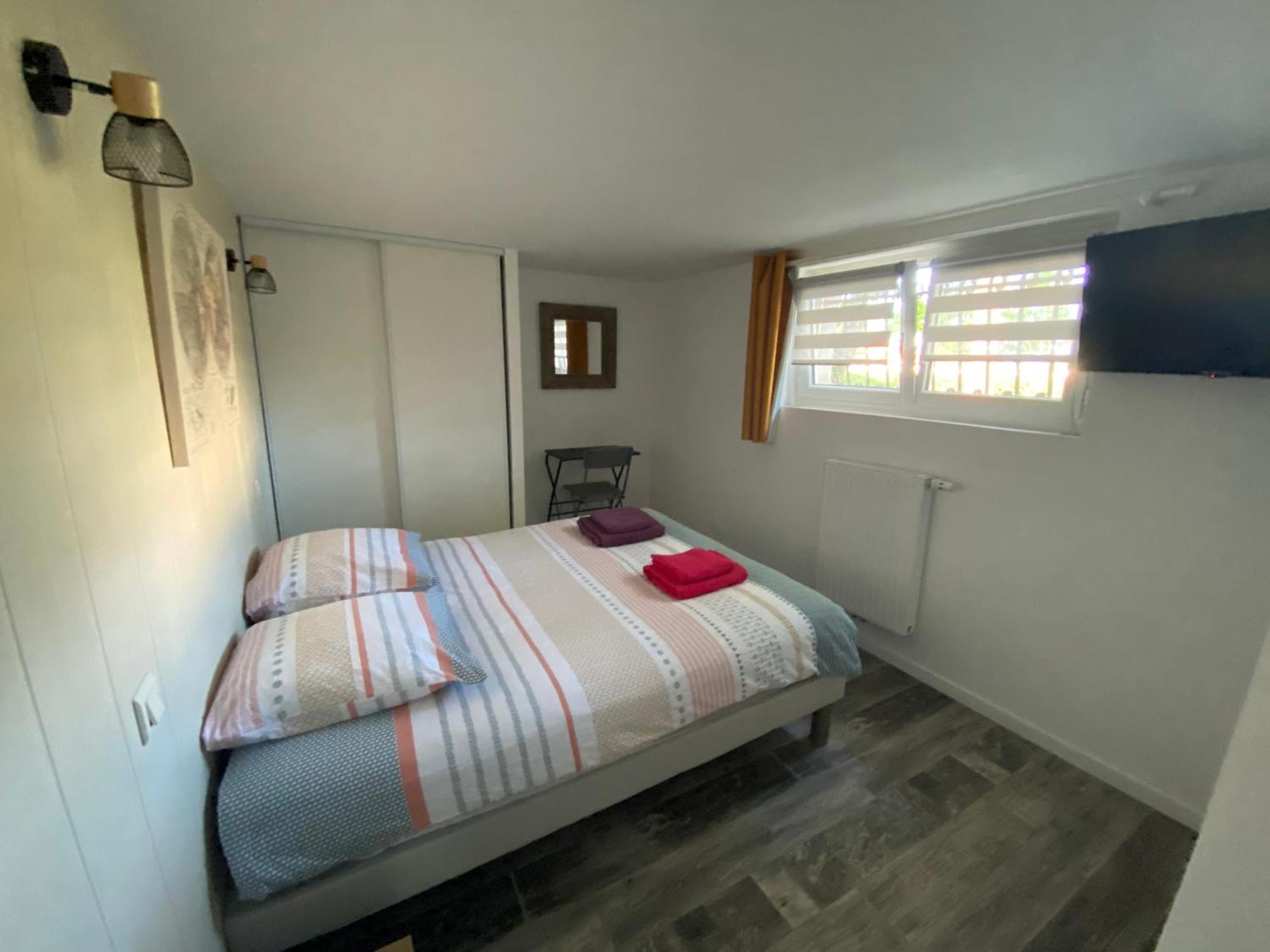 Appartement Le palmier à Saint-Georges-de-Pointindoux Extérieur photo